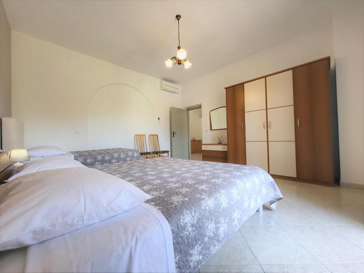 ורסאר Cozy Apartment Mandula מראה חיצוני תמונה
